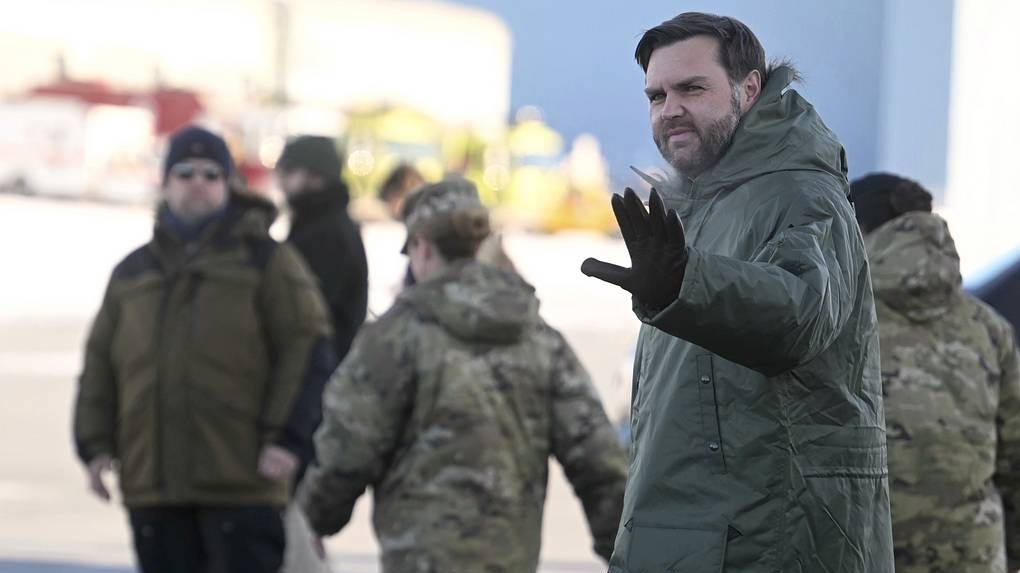 Cuối cùng, chuyến thăm tranh cãi của Phó Tổng thống Mỹ đến Greenland cũng diễn ra, Tổng thống Trump thẳng thắn 'Washington phải có hòn đảo đó'