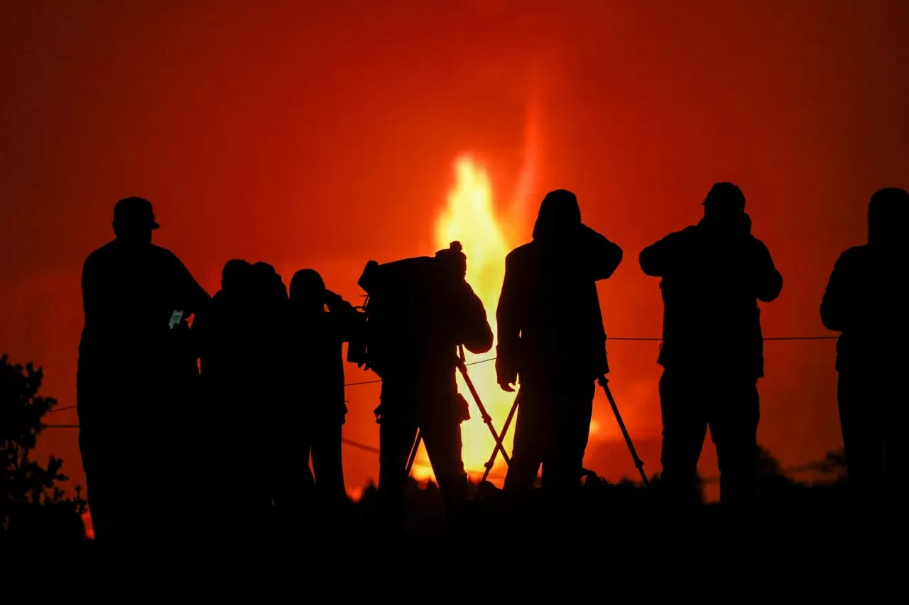 Mỹ: Du khách háo hức đến xem cảnh thức tỉnh’ của núi lửa mạnh nhất thế giới ở Hawaii Mỹ: Du khách háo hức đến xem cảnh 'thức tỉnh’ của núi lửa mạnh nhất thế giới ở Hawaii