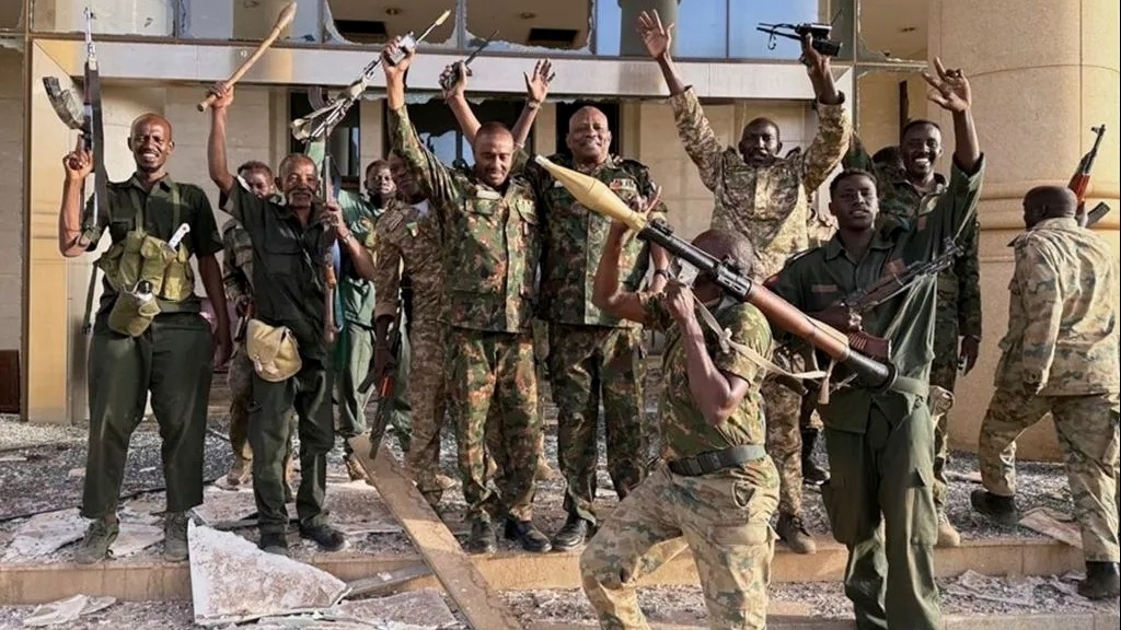 Quân đội Sudan mở rộng quyền kiểm soát vùng thủ đô, Đại sứ quán Mỹ tại Syria cảnh báo nguy cơ tấn công gia tăng