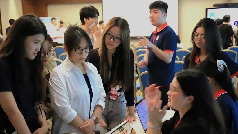 Cơ hội kết nối nghề nghiệp cho sinh viên Việt Nam tại Singapore