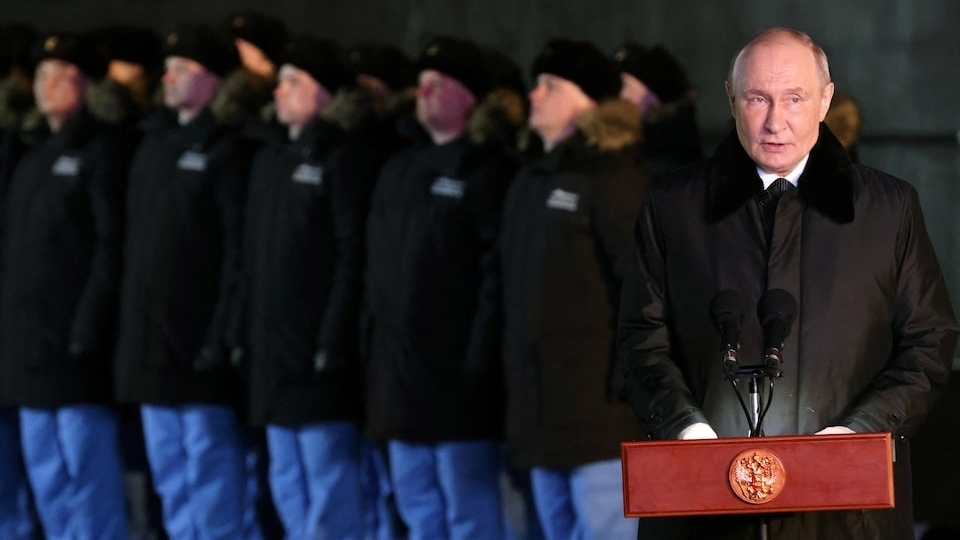 Ảnh ấn tượng: Tổng thống Putin nói Nga đang giữ thế chủ động khắp tiền tuyến, Israel nêu điều kiện để chiến sự ‘chấm dứt ngay ngày mai’