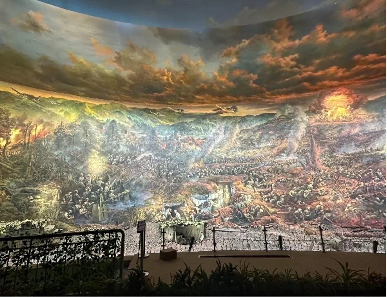 Hành trình về Điện Biên - Nơi bùn, máu và hoa kết thành lịch sử. Một số hình ảnh tại Bảo tàng.