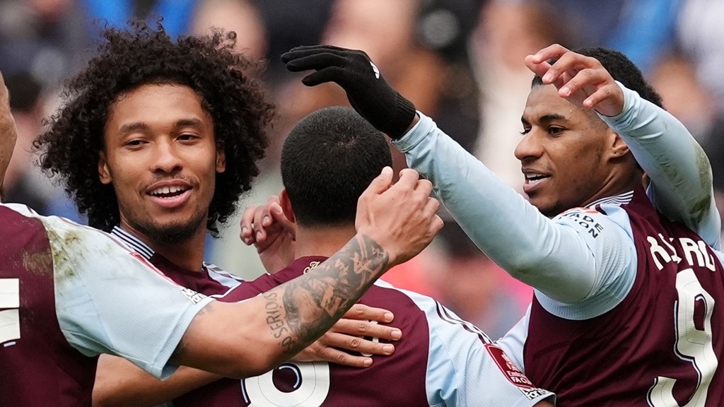 Bán kết FA Cup: Aston Villa gặp may