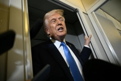 Mỹ dọa 'không kích' Iran