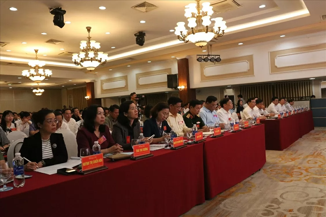 Quán triệt, triển khai một số văn bản mới của Ban Bí thư về công tác dân tộc, tôn giáo Quán triệt, triển khai một số văn bản mới của Ban Bí thư về công tác dân tộc, tôn giáo