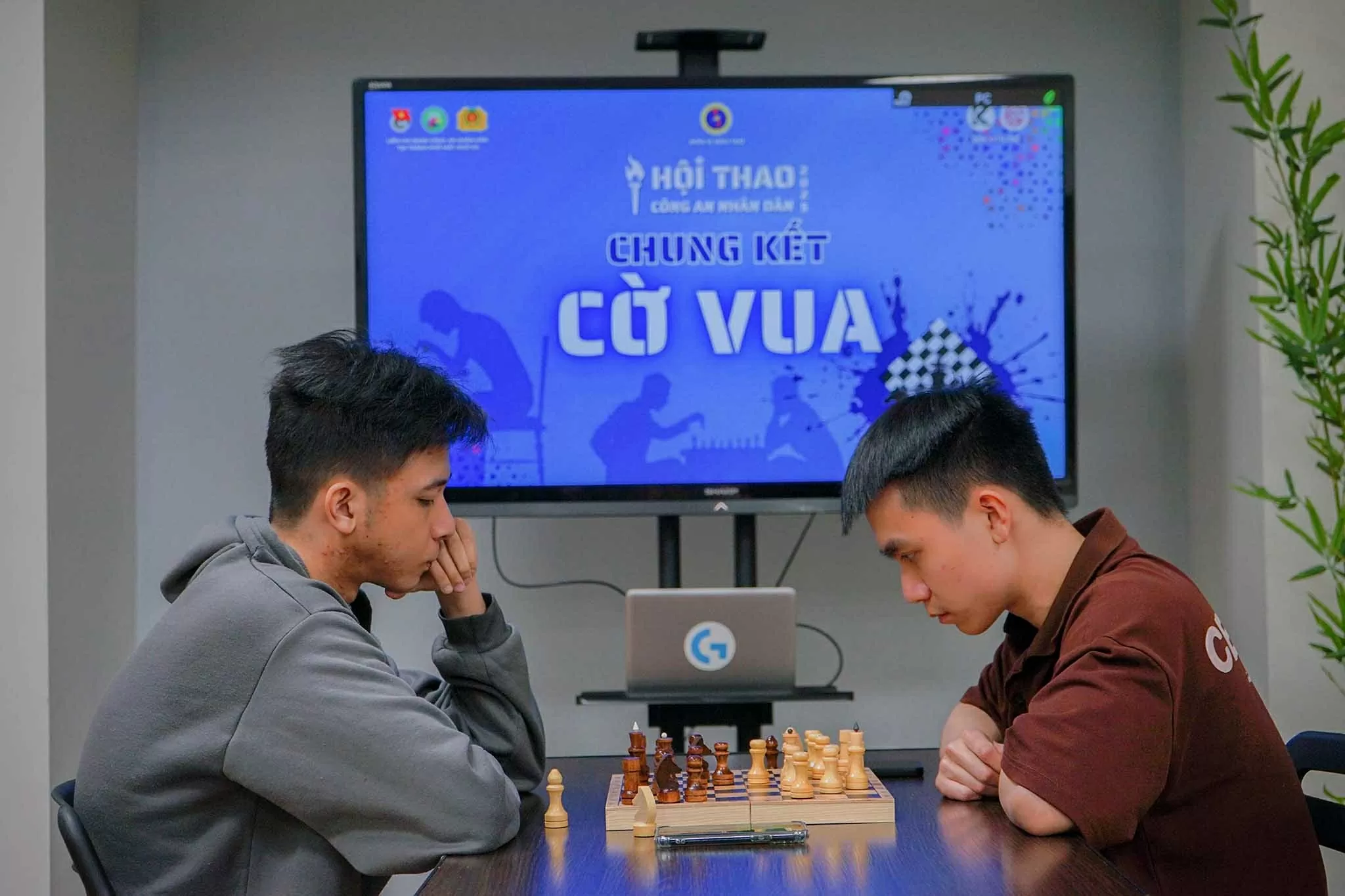 Hội thao hướng tới kỷ niệm 80 năm ngày truyền thống Công an nhân dân Hội thao hướng tới kỷ niệm 80 năm ngày truyền thống Công an nhân dân