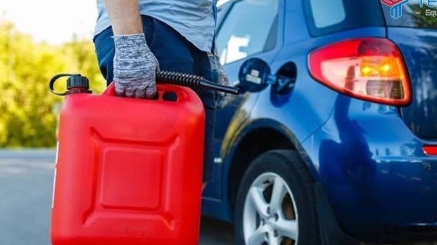 Dự trữ bình xăng dầu trên xe ô tô khi đi xa có thực sự an toàn?