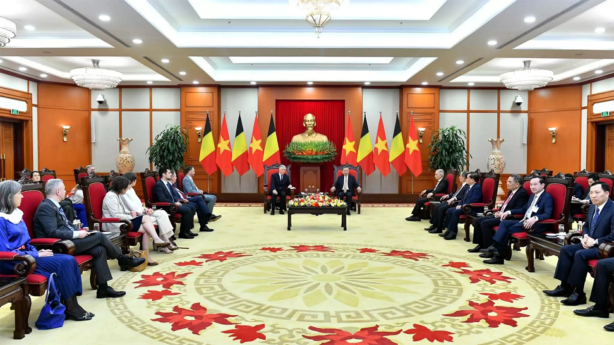 Tổng Bí thư Tô Lâm tiếp Nhà vua Vương quốc Bỉ Philippe Tổng Bí thư Tô Lâm tiếp Nhà vua Vương quốc Bỉ Philippe