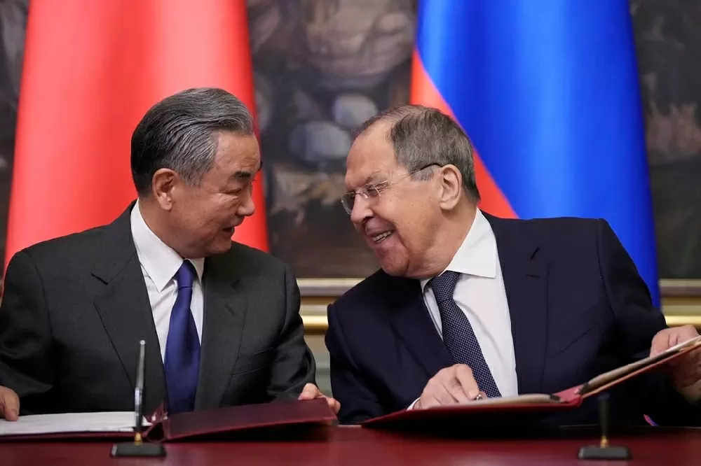 Ngoại trưởng Nga-Trung gặp mặt: Nêu 3 nhiệm vụ chính trong hợp tác giữa rối ren toàn cầu, cần loại bỏ gốc rễ xung đột Ukraine Ngoại trưởng Nga-Trung gặp mặt: Nêu 3 nhiệm vụ chính trong hợp tác giữa rối ren toàn cầu, cần loại bỏ gốc rễ xung đột Ukraine