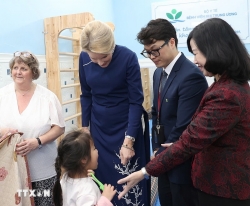 Cử chỉ nhấn mạnh tầm quan trọng của việc chăm sóc sức khỏe tâm thần cho trẻ em từ Hoàng hậu Bỉ Mathilde