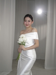 Hoa hậu Lương Thùy Linh xinh đẹp, rạng rỡ tuổi 25