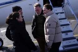 Thủ tướng Đan Mạch thăm Greenland, cam kết ủng hộ hòn đảo tự trị trước sức ép gia tăng của Mỹ