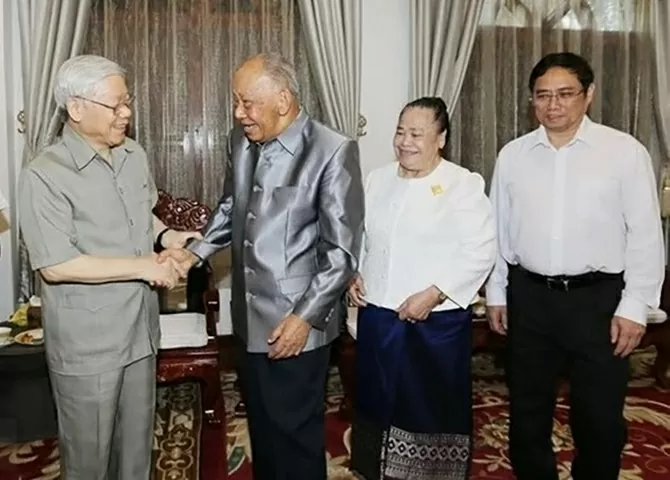 Việt-Lào Việt-Lào