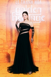 Dàn mỹ nhân khoe sắc trên thảm đỏ show thời trang NTK Lê Thanh Hoà