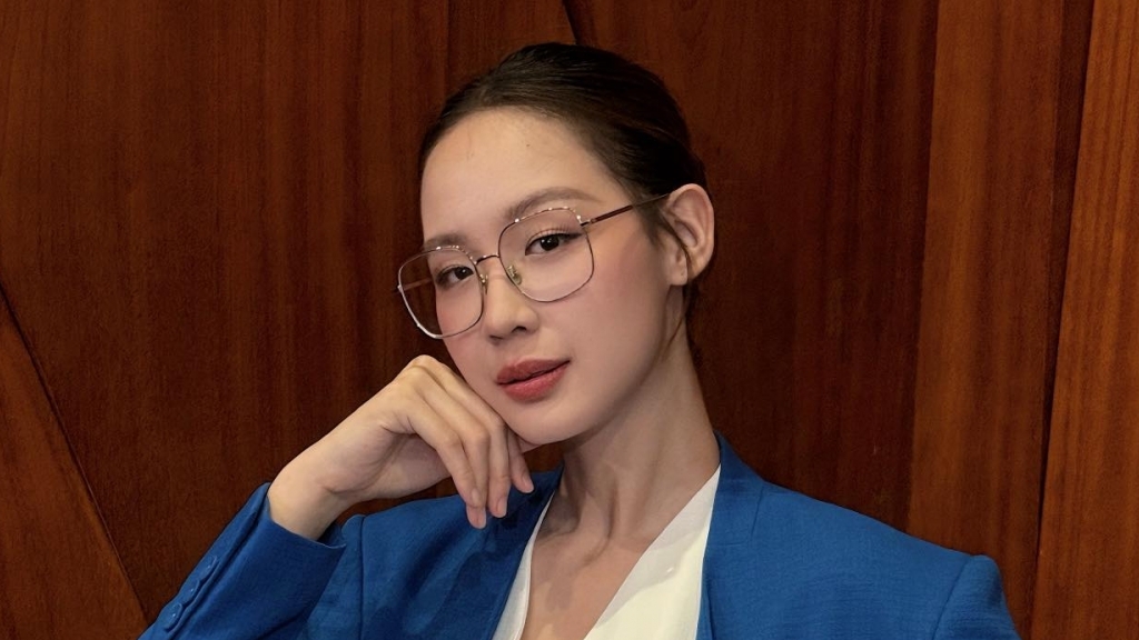 Sao Việt: Hoa hậu Bảo Ngọc đời thường cuốn hút, Á hậu Ngọc Hằng khoe eo thon