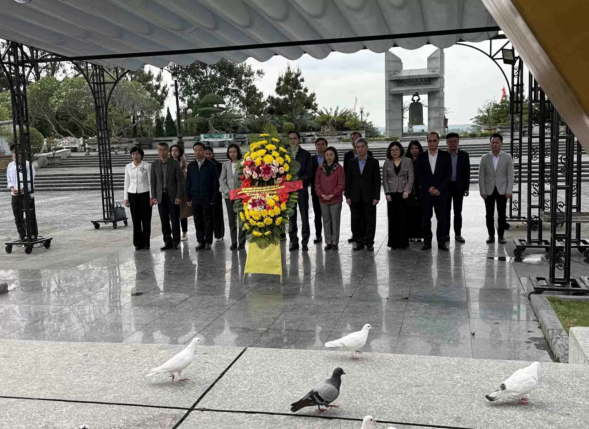 Đoàn công tác của Bộ Ngoại giao làm việc tại tỉnh Quảng Trị và Quảng Bình