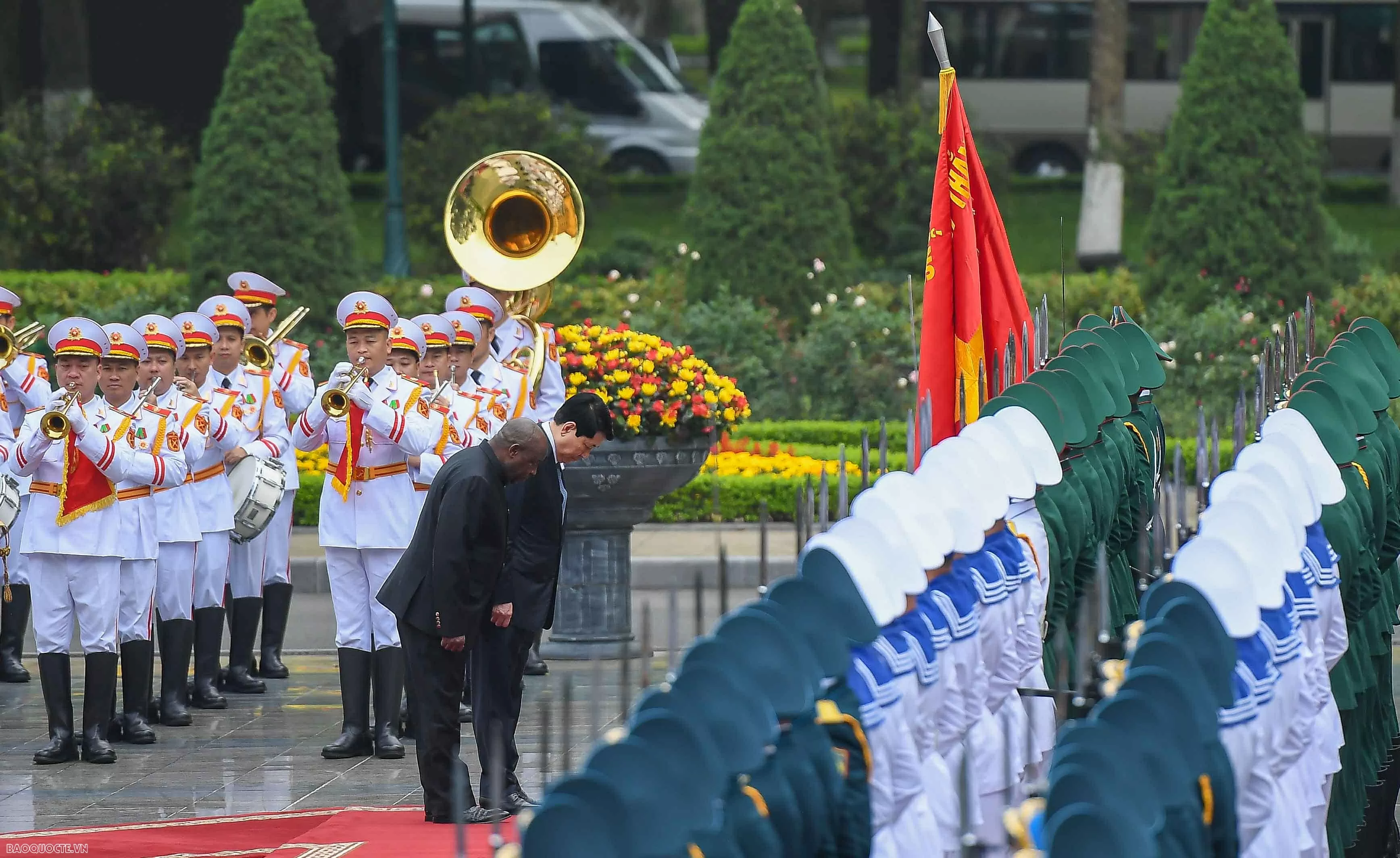 Chủ tịch nước Lương Cường chủ trì lễ đón chính thức Tổng thống Burundi Chủ tịch nước Lương Cường chủ trì lễ đón chính thức Tổng thống Burundi