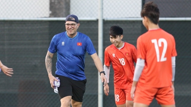 HLV Cristiano Roland: Mỗi trận đấu của U17 Việt Nam đều là trận chung kết