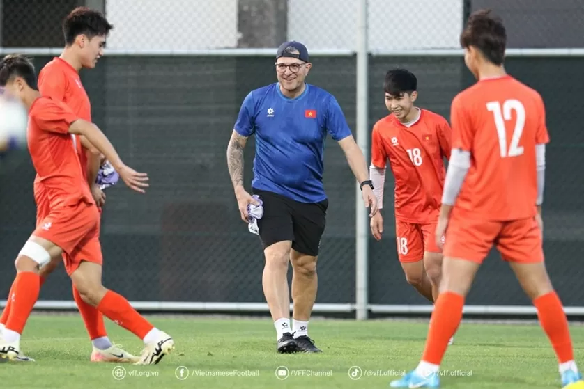 HLV Cristiano Roland: Mỗi trận đấu của U17 Việt Nam đều là một trận chung kết
