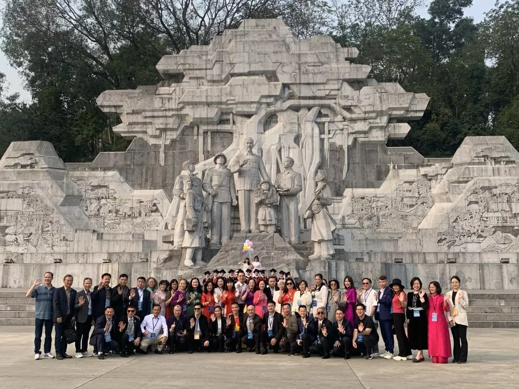 Đoàn kiều bào với hoạt động ý nghĩa tại tỉnh Tuyên Quang Đoàn kiều bào với hoạt động ý nghĩa tại tỉnh Tuyên Quang