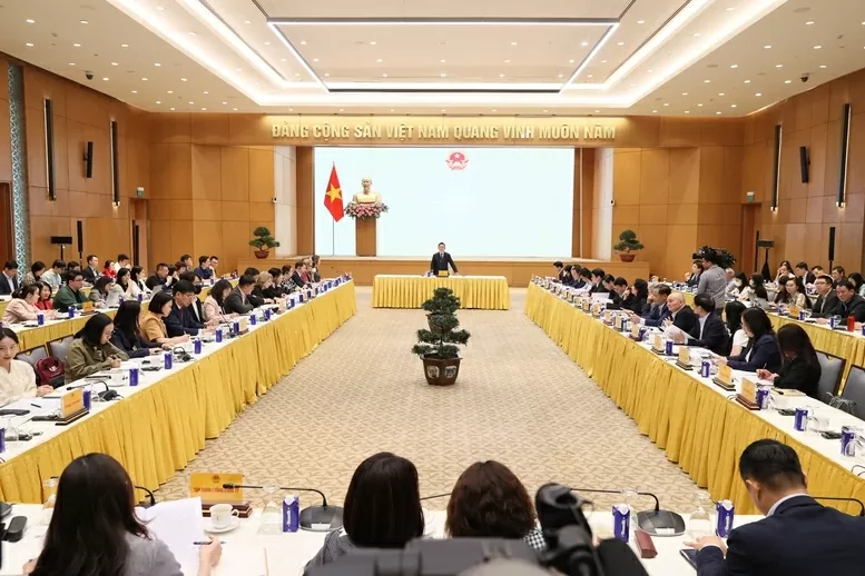 Ngành dệt may hiến kế giúp doanh nghiệp vượt qua 'bão thuế quan' Ngành dệt may hiến kế giúp doanh nghiệp vượt qua 'bão thuế quan'