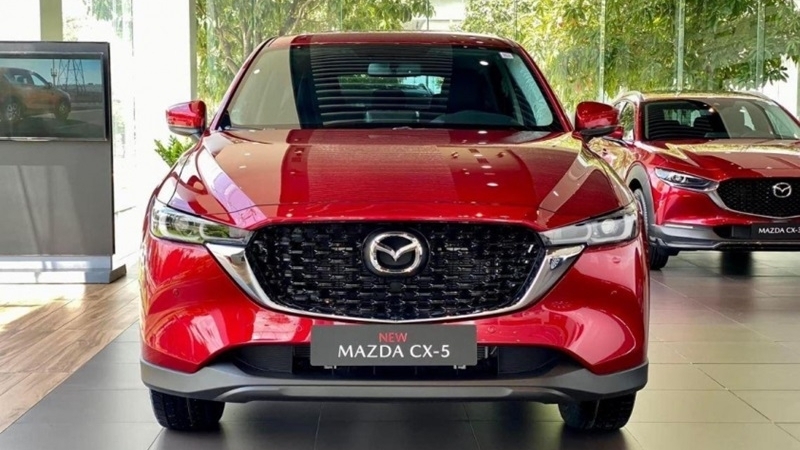Mazda CX-5 giảm giá sâu tại Việt Nam, ngang xe hạng B