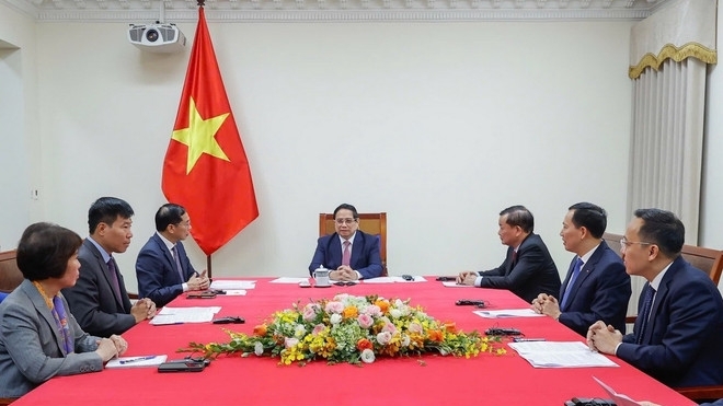 Thủ tướng Phạm Minh Chính điện đàm với Thủ tướng Malaysia Anwar Ibrahim