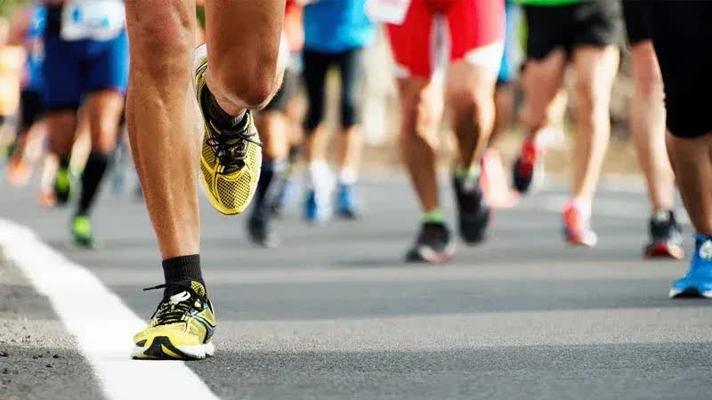 Vì sao người chạy marathon có thể đột ngột ngưng tim?