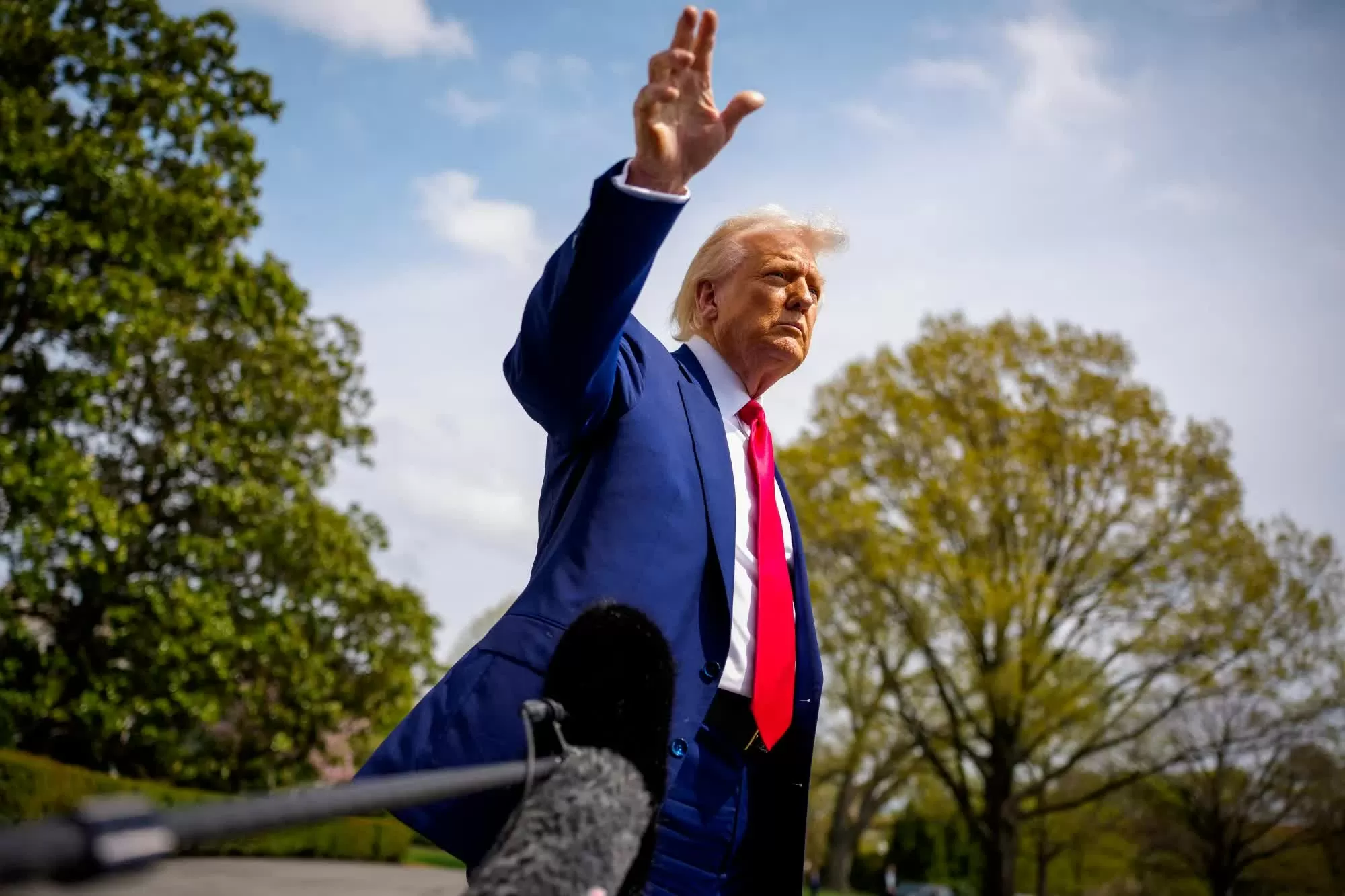 Tình hình Ukraine: Tổng thống Mỹ 'không hài lòng' với hành động của Nga, Kiev công khai thừa nhận quân đội hiện diện ở tỉnh Belgorod Tình hình Ukraine: Tổng thống Mỹ 'không hài lòng' với hành động của Nga, Kiev công khai thừa nhận quân đội hiện diện ở tỉnh Belgorod