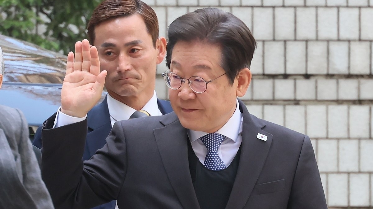 Bầu cử tổng thống Hàn Quốc:  Ấn định ngày chọn ra người ngồi 'ghế nóng', dần lộ diện các ứng cử viên