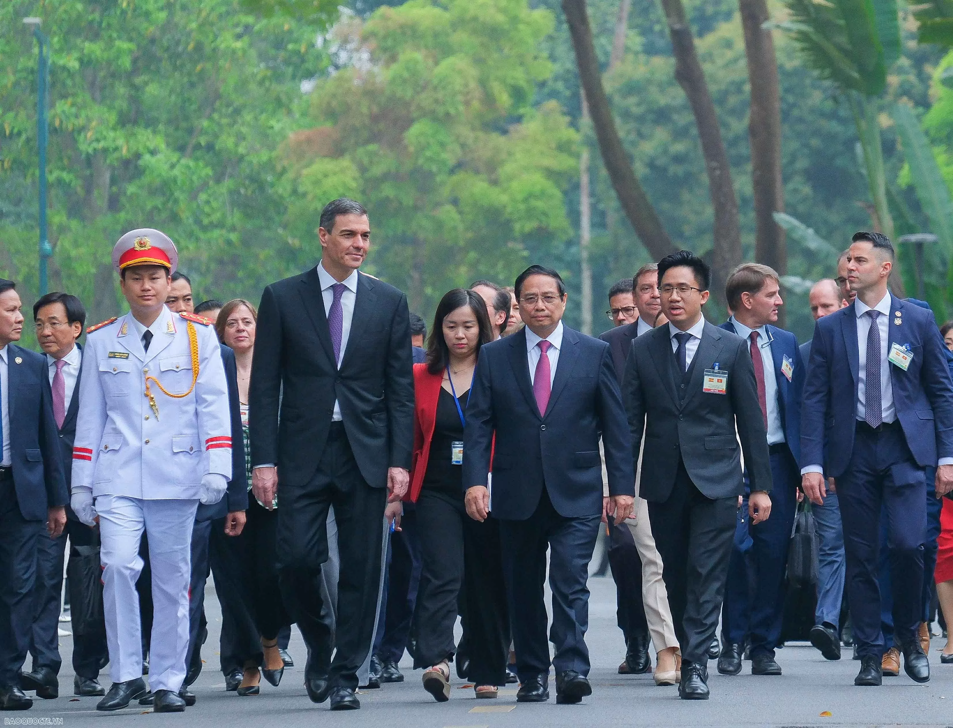 Lễ đón chính thức Thủ tướng Tây Ban Nha Pedro Sánchez