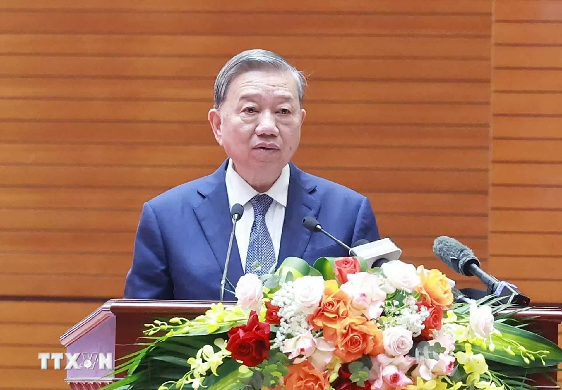 Phát biểu của Tổng Bí thư tại buổi gặp mặt đại diện cựu chiến binh và cựu thanh niên xung phong, cựu dân quân tự vệ Phát biểu của Tổng Bí thư tại buổi gặp mặt đại diện cựu chiến binh và cựu thanh niên xung phong, cựu dân quân tự vệ