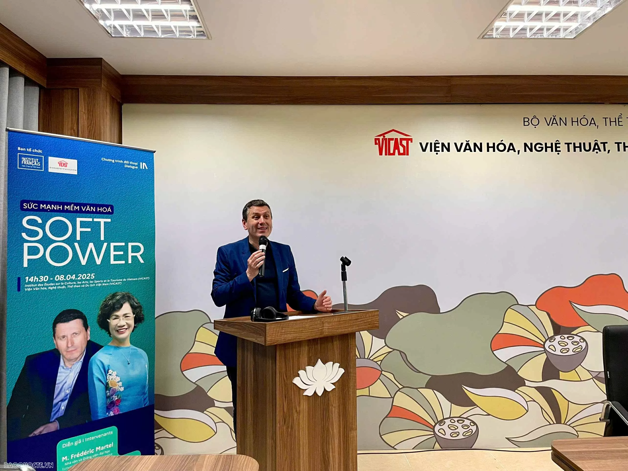 Ông Frédéric Martel, nhà văn và giảng viên đại học ZHdK, Zurich nhận định, Việt Nam có tiềm năng trở thành một trung tâm văn hóa quan trọng trong khu vực. (Ảnh: Hương Giang)