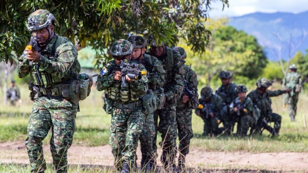 Điểm tin thế giới sáng 10/4: Trung Quốc công bố Sách trắng, Argentina điều tra tiền điện tử Libra, NATO cảnh tỉnh thành viên