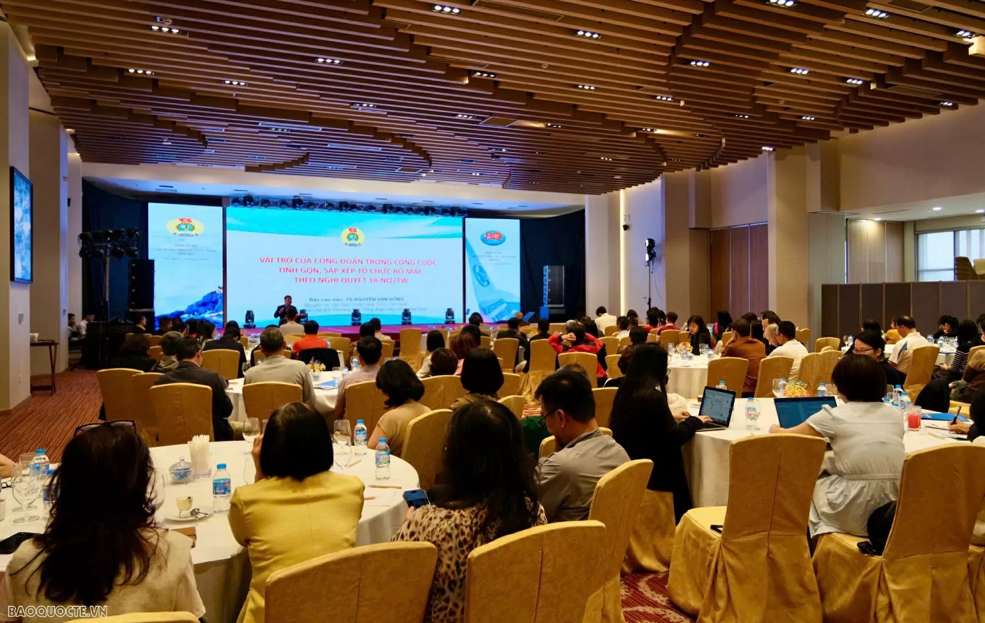 Tăng cường kỹ năng tổ chức hoạt động tập thể, xây dựng tình đoàn kết, hướng tới kỷ niệm 80 năm thành lập ngành Ngoại giao Tăng cường kỹ năng tổ chức hoạt động tập thể, xây dựng tình đoàn kết, hướng tới kỷ niệm 80 năm thành lập ngành Ngoại giao