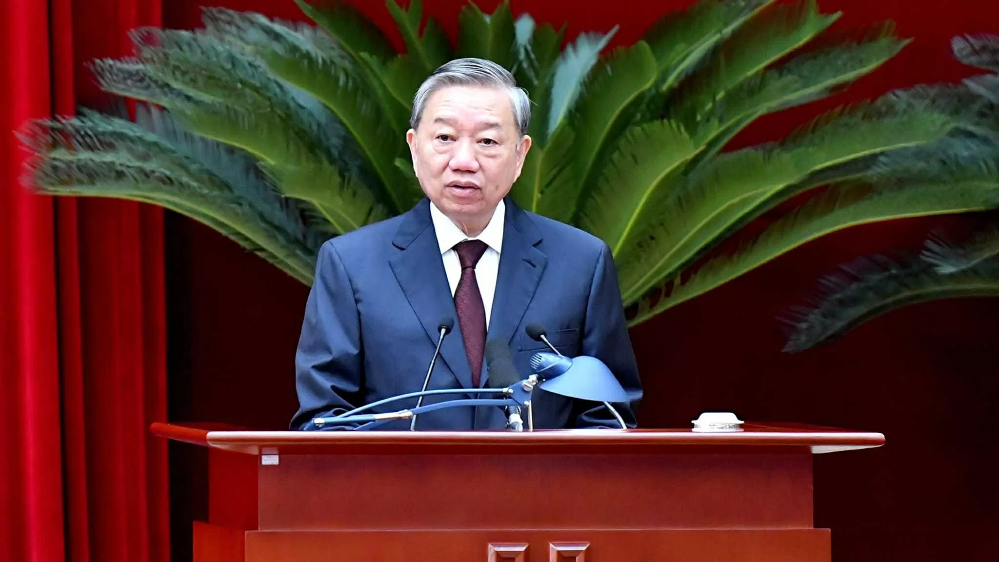 Khai mạc Hội nghị lần thứ 11 Ban Chấp hành Trung ương Đảng khóa XIII Khai mạc Hội nghị lần thứ 11 Ban Chấp hành Trung ương Đảng khóa XIII