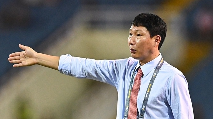 HLV Kim Sang Sik dẫn dắt đội ASEAN All-Stars đấu giao hữu MU