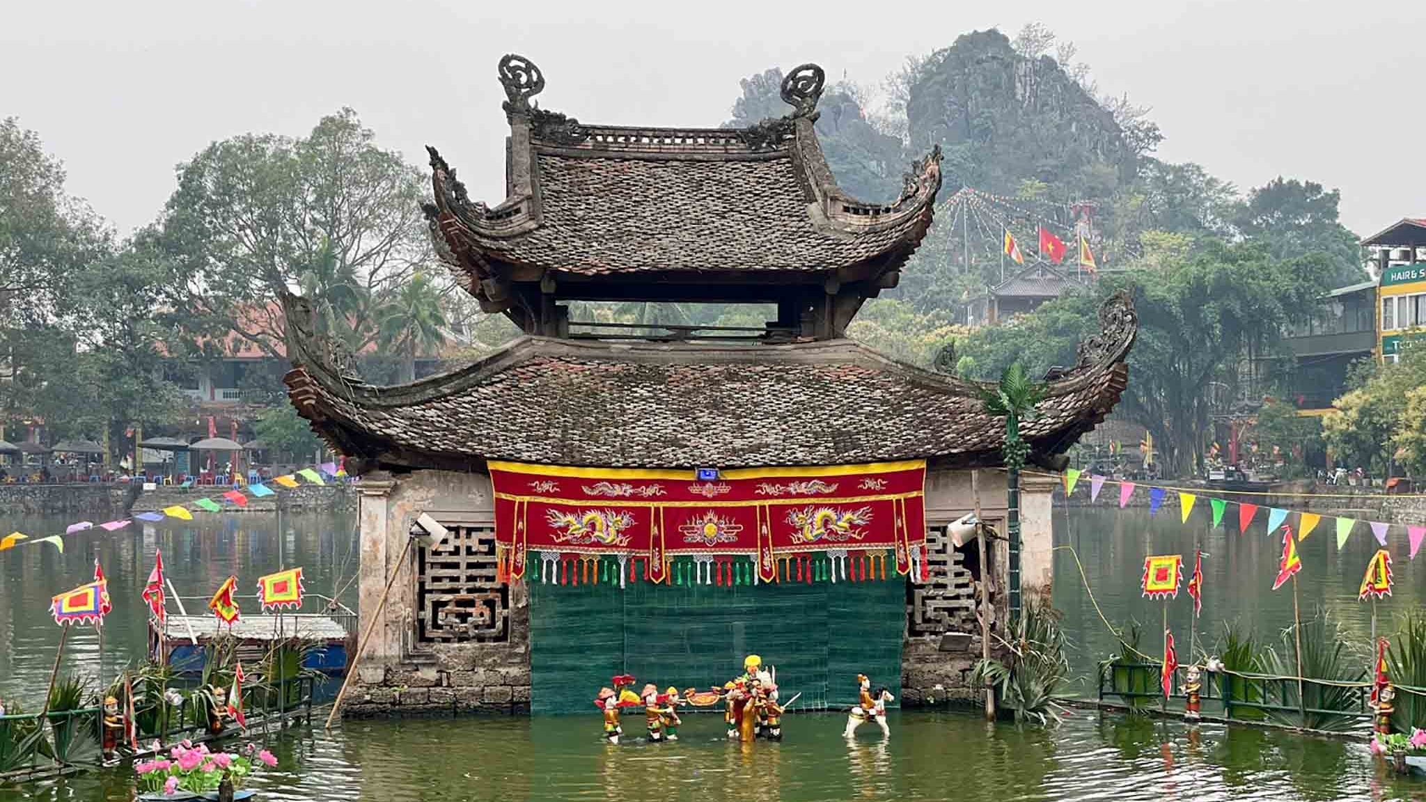 Về đất tổ của nghề rối nước