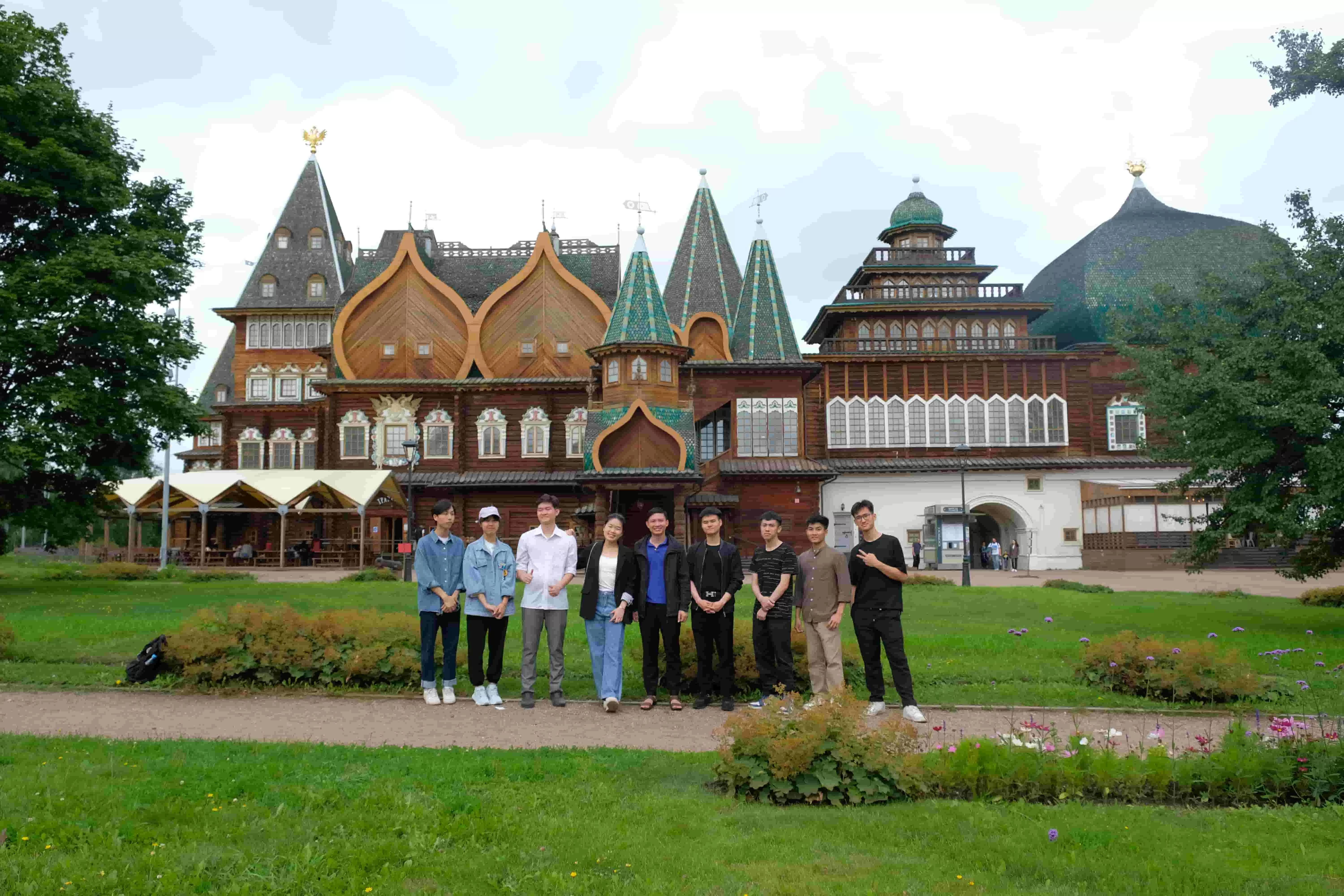 Ngày Quốc tế Con người bay vào vũ trụ: Thắp ngọn lửa chinh phục những ước mơ của du học sinh tại Nga Ngày Quốc tế Con người bay vào vũ trụ: Thắp ngọn lửa chinh phục những ước mơ của du học sinh tại Nga