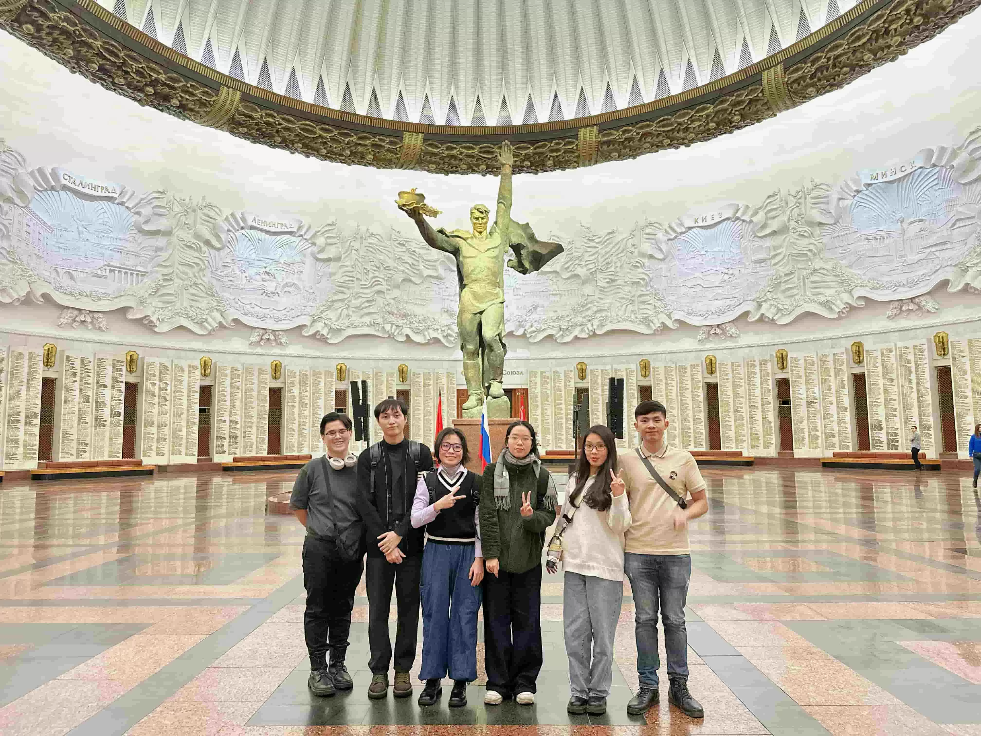 Ngày Quốc tế Con người bay vào vũ trụ: Thắp ngọn lửa chinh phục những ước mơ của du học sinh tại Nga