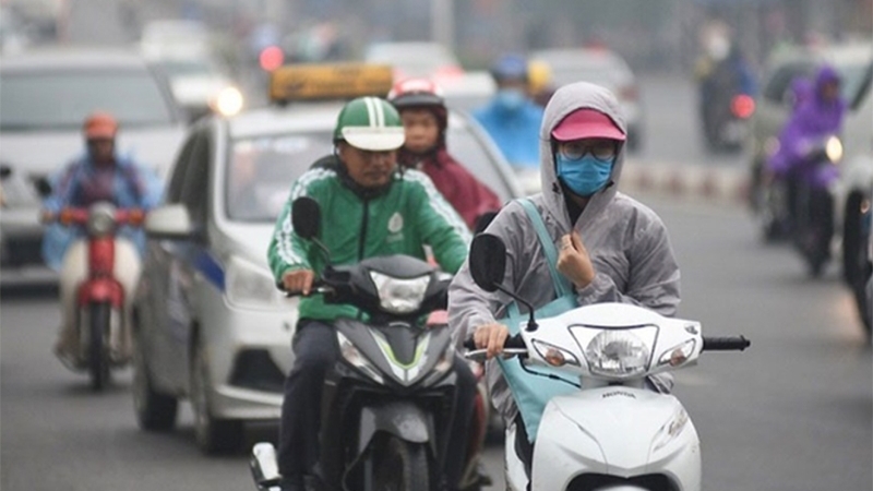 Thời tiết cuối tuần 12/4: Không khí Bắc Bộ và Nam Bộ biến đổi thất thường, người dân thận trọng