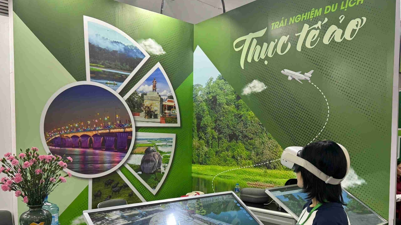 Chuyển đổi số - chìa khóa giúp du lịch Việt Nam cất cánh