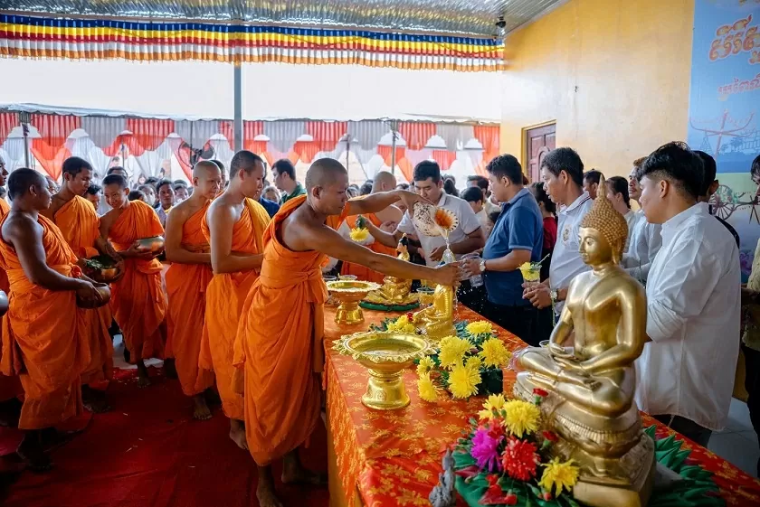 Người Khmer về chùa Tông Kim Quang đón Tết Chol Chnam Thmay Người Khmer về chùa Tông Kim Quang đón Tết Chol Chnam Thmay