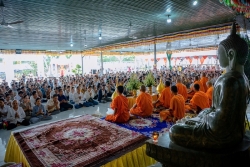 Người Khmer về chùa Tông Kim Quang đón Tết Chol Chnam Thmay