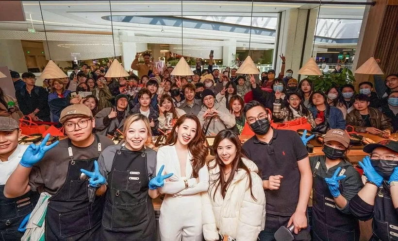 Ca sĩ Chi Pu sẵn sàng làm cầu nối tình hữu nghị Việt Nam-Trung Quốc Ca sĩ Chi Pu: Sẵn sàng làm cầu nối gắn kết tình hữu nghị Việt Nam-Trung Quốc