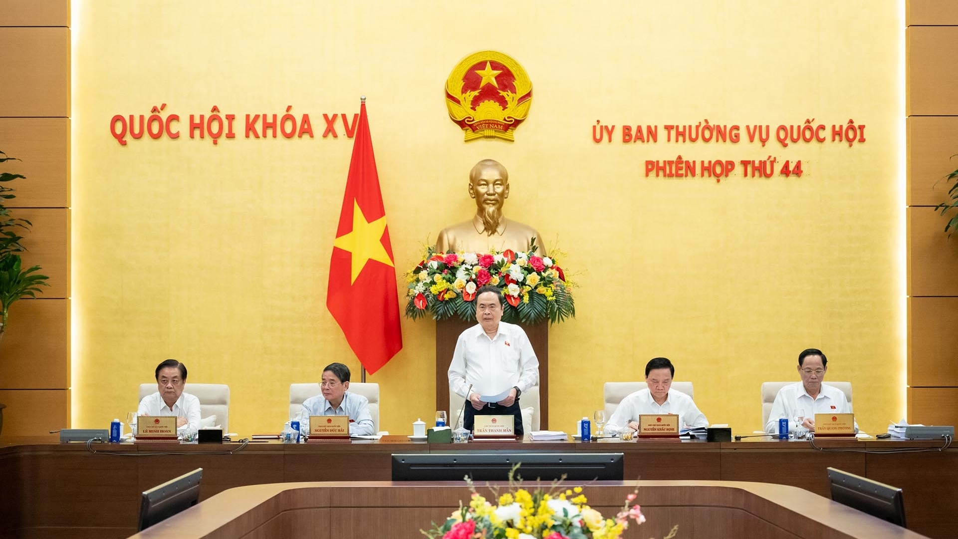 Ủy ban Thường vụ Quốc hội cho ý kiến, xem xét, quyết định 42 nhóm nội dung tại phiên họp thứ 44