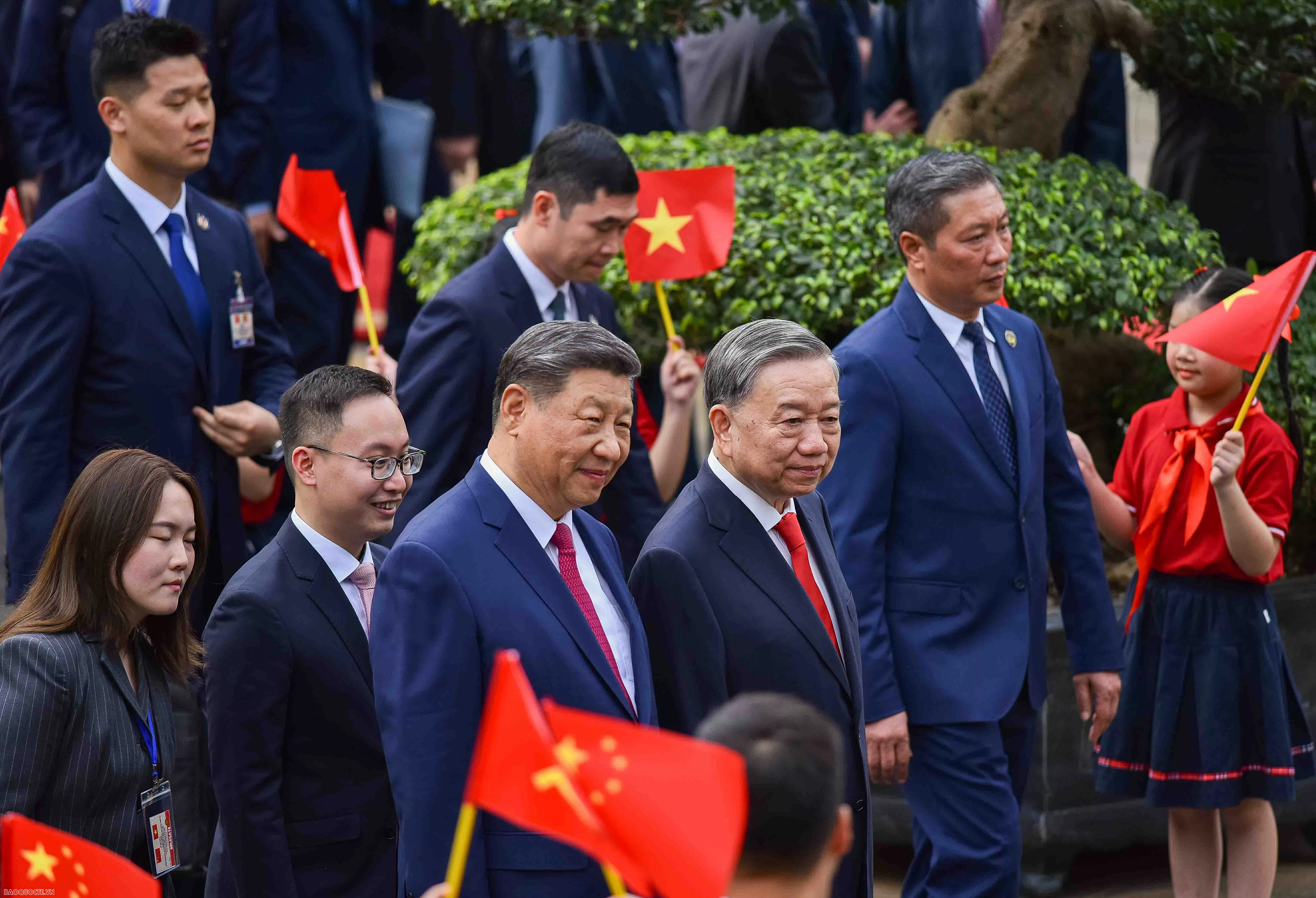 21 phát đại bác chào mừng Tổng Bí thư, Chủ tịch nước Tập Cận Bình thăm cấp Nhà nước Việt Nam