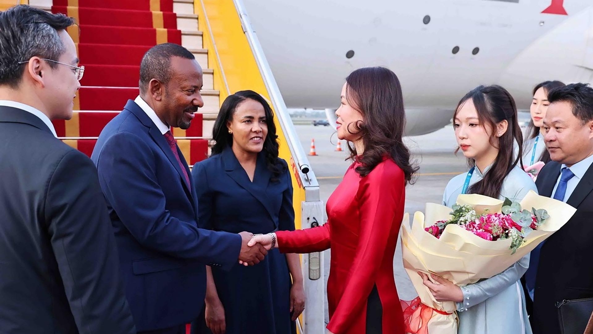 Thủ tướng Ethiopia và Phu nhân đến Hà Nội, bắt đầu thăm chính thức Việt Nam