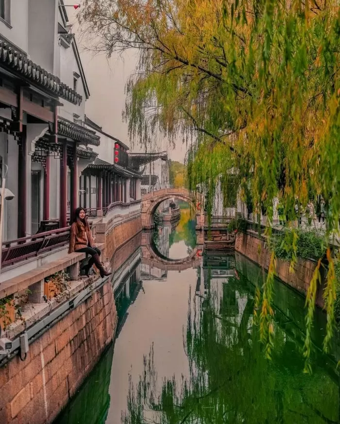 Khung cảnh cổ kính, trầm mặc của con phố cổ. (Nguồn: incyvincyspider)