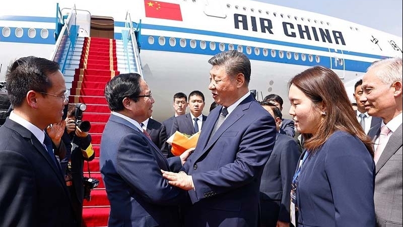 Thủ tướng Phạm Minh Chính ra sân bay tiễn Tổng Bí thư, Chủ tịch nước Trung Quốc Tập Cận Bình